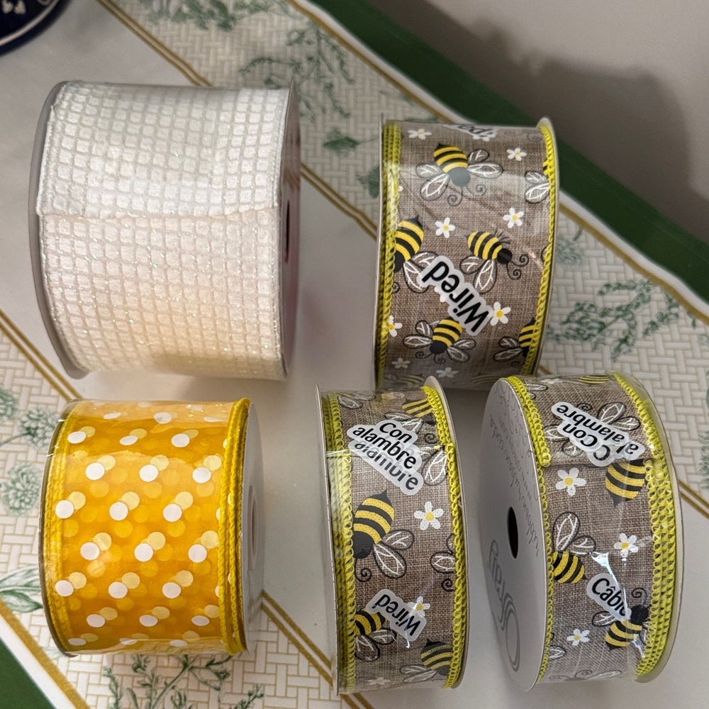 Yellow Polka Dot & Bee Print Wired Ribbon Bundle - Picture 4 of 8